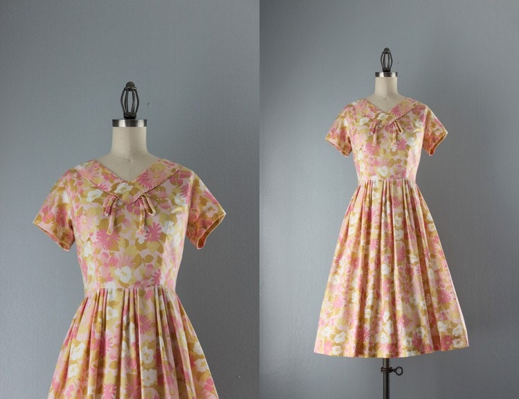 1960s Dress / Vintage 1960s Floral Dress / Early Sixties Full Skirt Day Dress