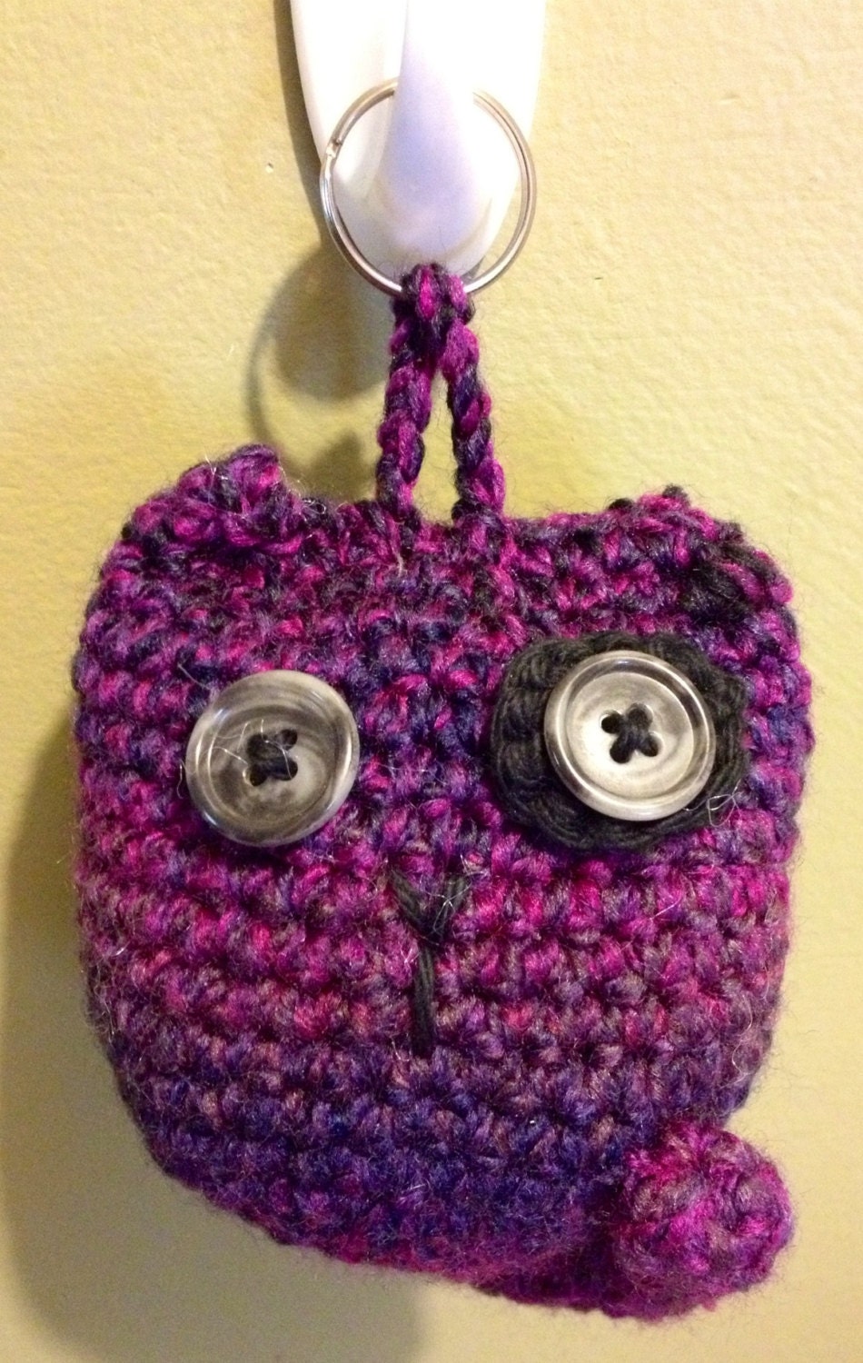 Cat Earbud Keeper
