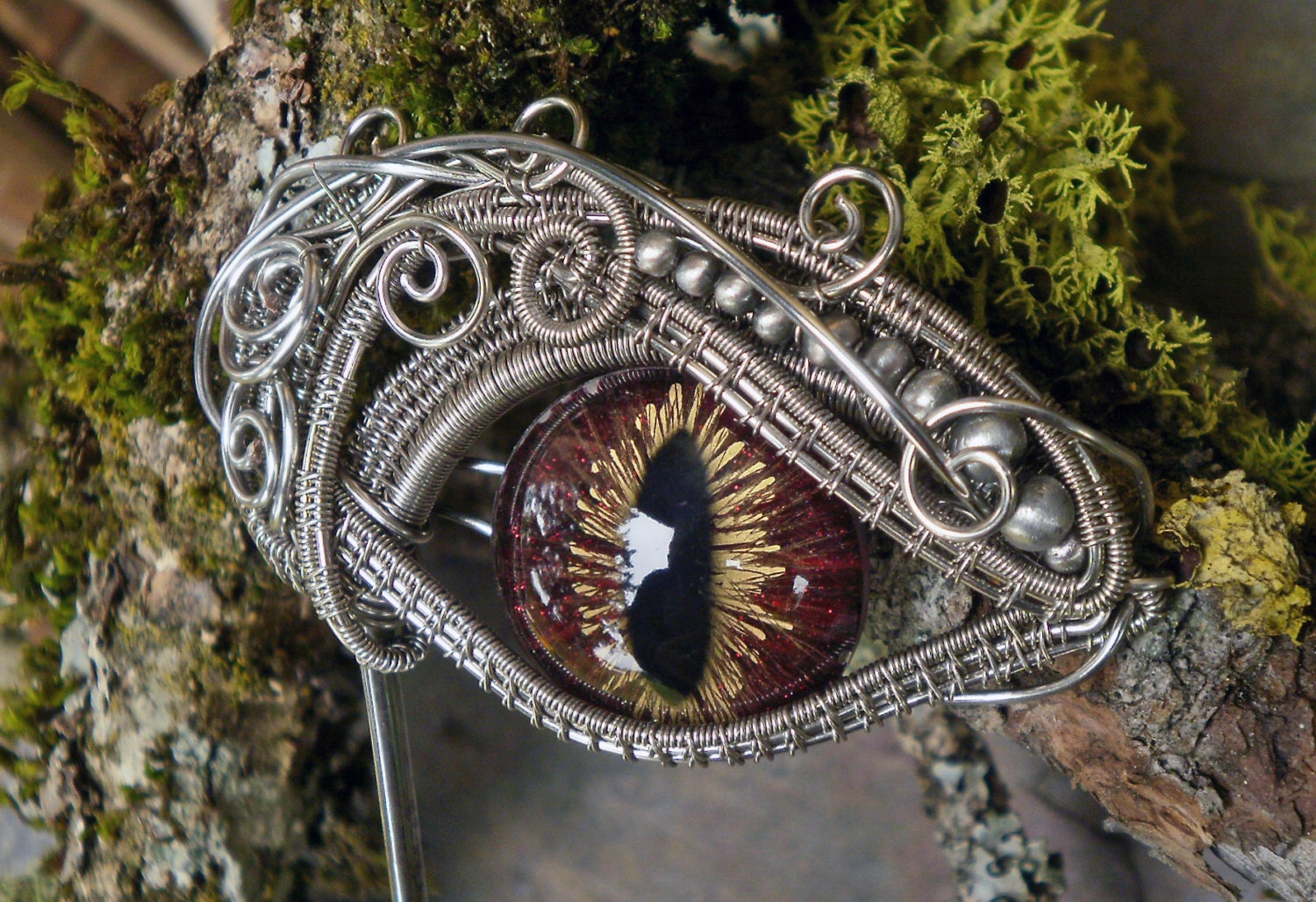 Gothic Steampunk Evil Cat Eye Hair Pick Fork in Black Red Gold