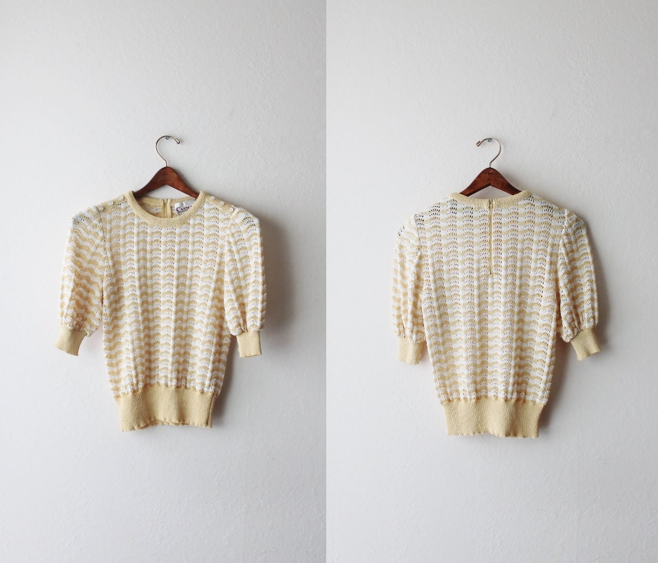 1970's Pale Yellow Crochet Scallop Sweater Top