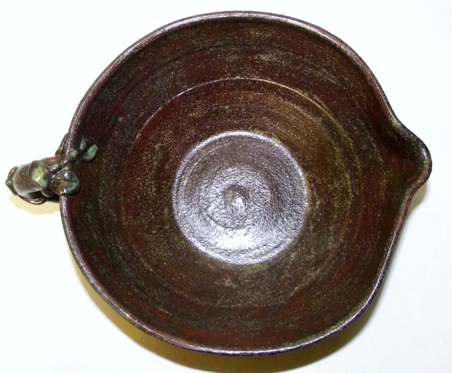 Batter bowl - medium-large -- in brown with leaves and vines