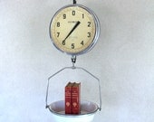 Double Sided General Store Glass & Chrome Scale Enamel Pan