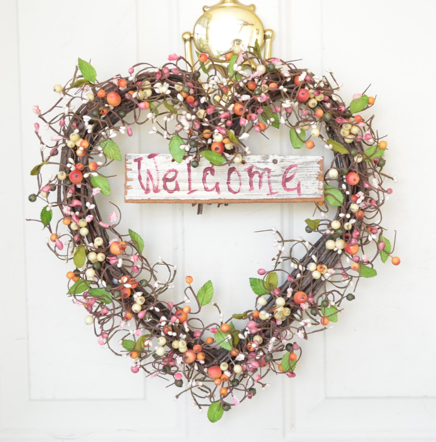 Heart wreath -  artificial berry - front door decoration - Welcome wreath