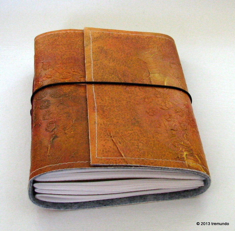 hot mess extreme texture tri fold journal