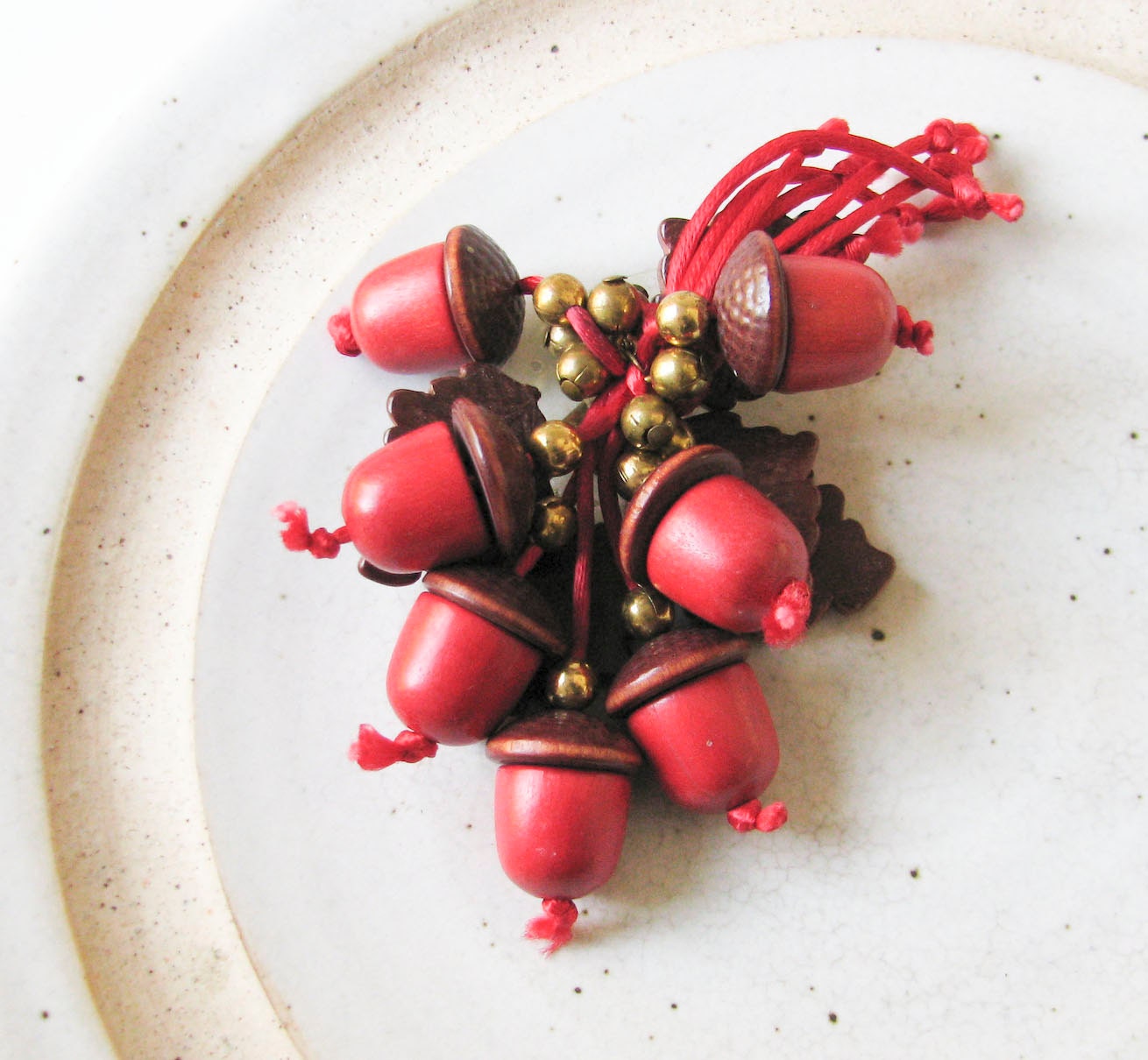 Wood Acorn Brooch - Red Acorns - Wood Caps - Wood Leaves - Rare