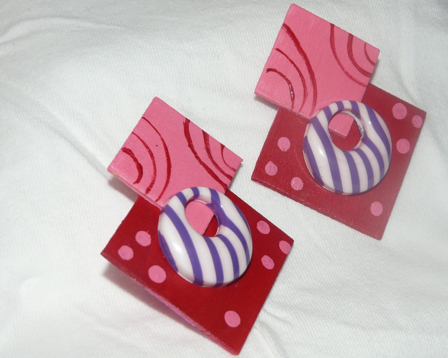 Candy stripe drops