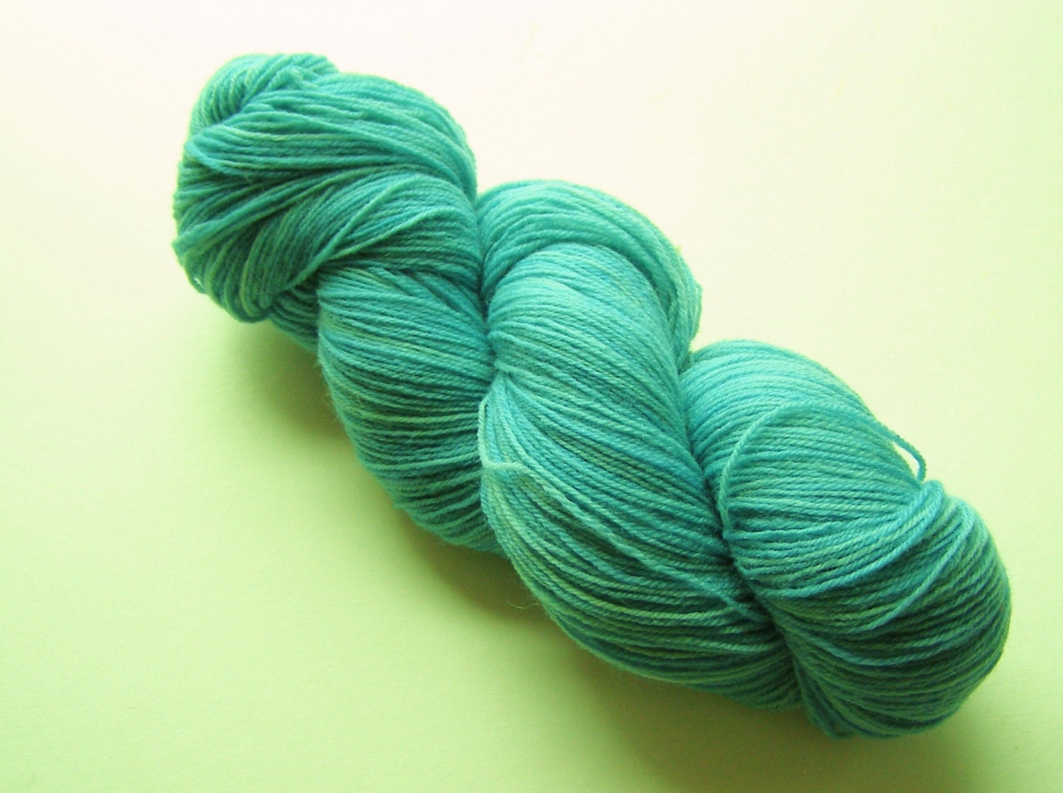 snapdragon light fingering - robin's egg blue