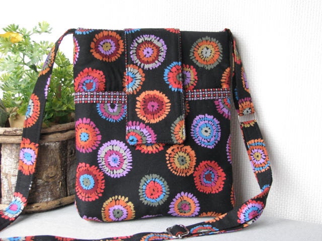 Bright Sunbursts on Black - Travel Tote - Crossbody Purse