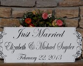 JUST MARRIED Wedding signs 10x24 / FREE Mr and Mrs set of champagne tags