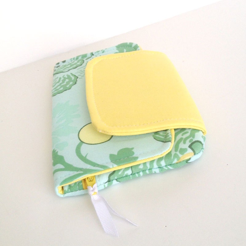Fresh n Trendy Zipper Wallet   - Amy Butler Spring Green  - FREE SHIPPING