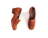 Vintage 1960s Shoes / Suede Pumps / 60s Mod Shoes / Size 4.5