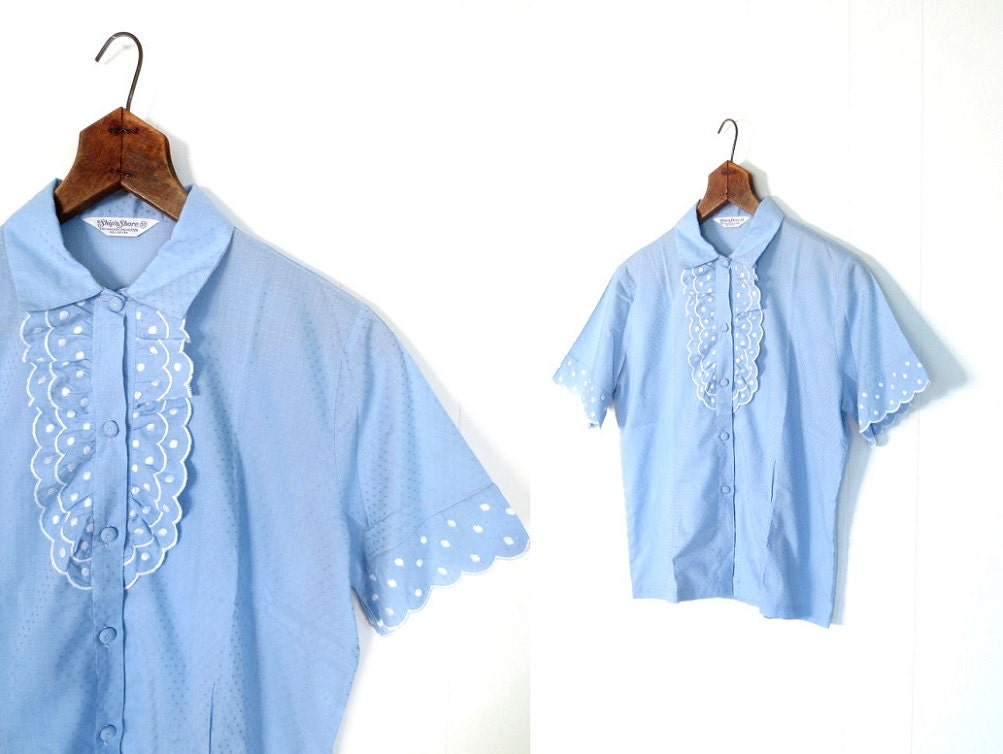 Vintage Swiss Dot Blouse / MÄDCHEN Blouse / Ruffle Blouse / Medium M