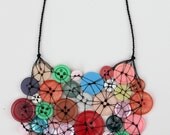 VINTAGE BUTTONS NECKLACE