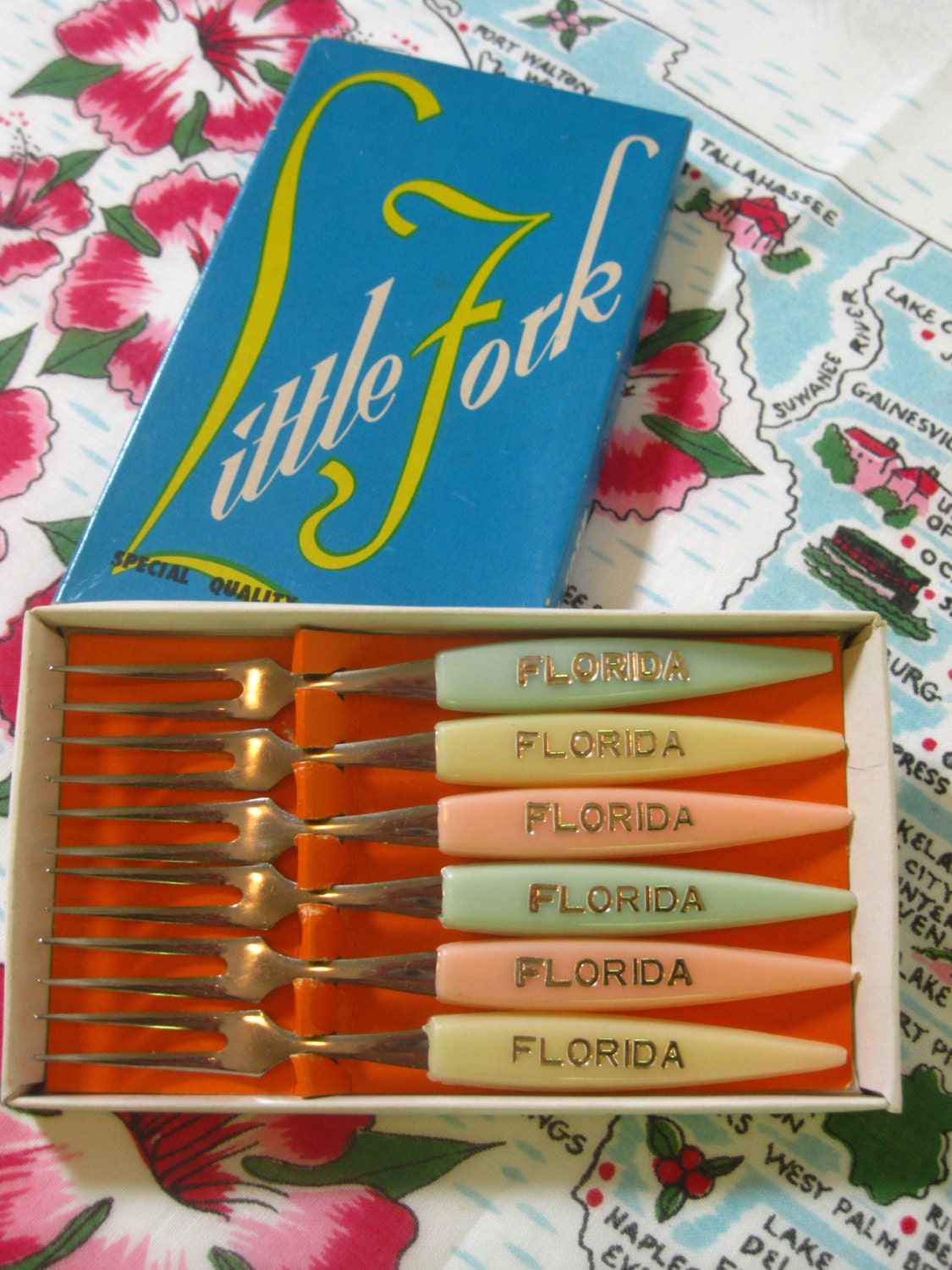 Vintage Florida souvenir little forks -  set of six in pink blue and ivory plastic and stainless steel