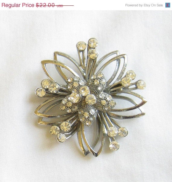 ON SALE Vintage Clear Rhinestone Layered Spiral Atomic Star Brooch or Pin or Pendant