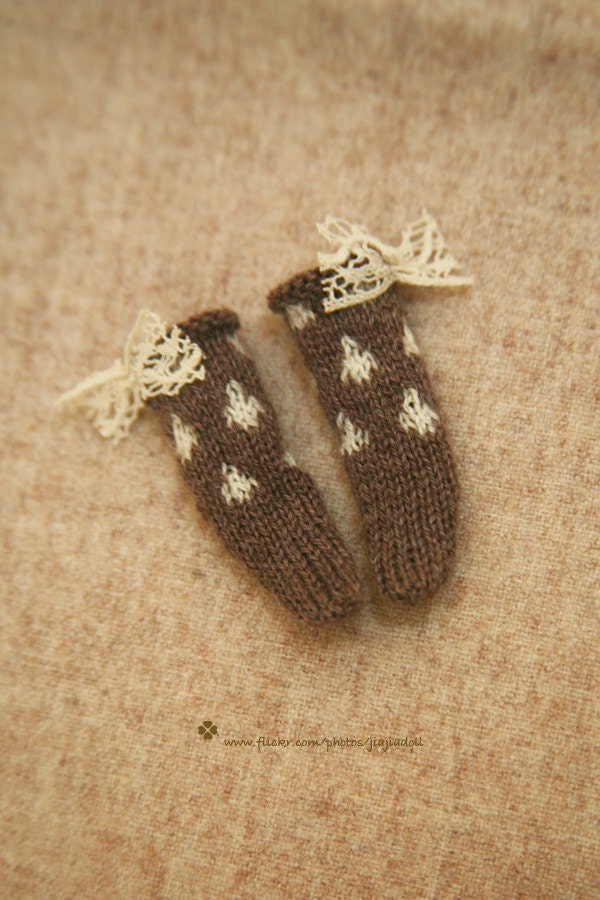 jiajiadoll- Hand Knit- brown drop dot lace bowknot socks fits momoko- blythe -Misaki- Unoa light- Lati yellow