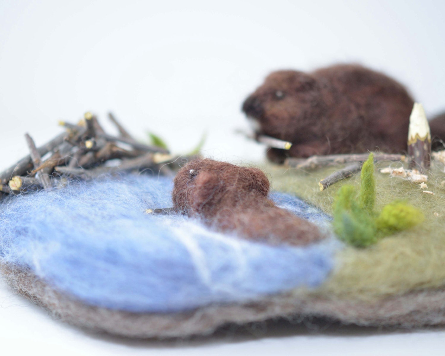 Felted Beavers Woodland Playmat Set - Eco-Friendly Kids Toys - Waldorf-Inspired Spring Animal Playscape