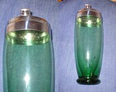 Vintage 50s green glass Mad men drink shaker