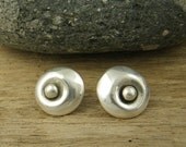 Hollow Sculpture - Silver Simplicity
