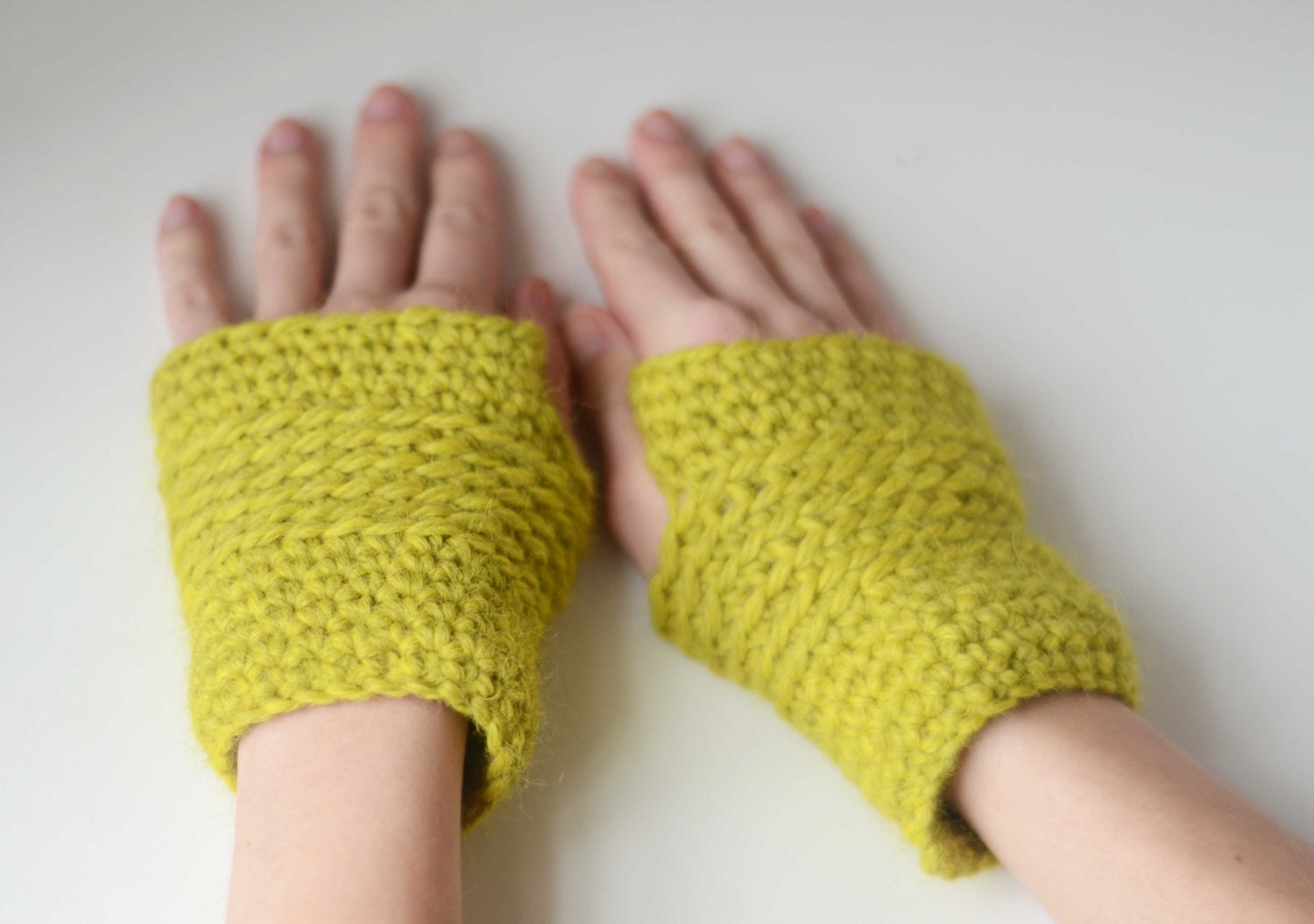 Fingerless gloves in lime green - short warm wrist warmers - more color option