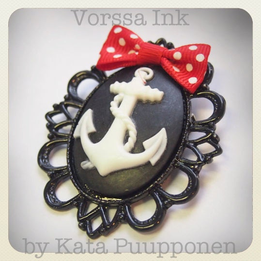 Large Old School Pin Up- style Anchor cameo brooch, black