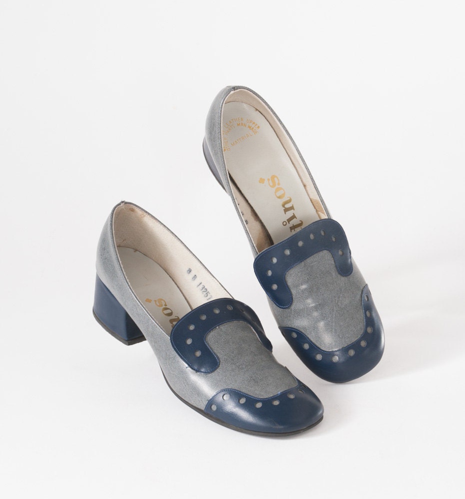 Vintage 1960's Blue Shoes Mod Brogues Perforated Two Tone 60s School Girl Pumps