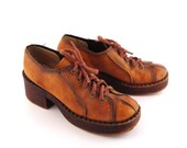 SALE Platform Oxfords Vintage 1970s Lace Up Brown Vinyl