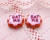 Sweets Deco Alice in Wonderland Eat Me Cookie Cabochon Set of 6pcs