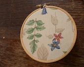 BOTANICAL HOOP ART for your wall Flora fabric vintage wood hoop