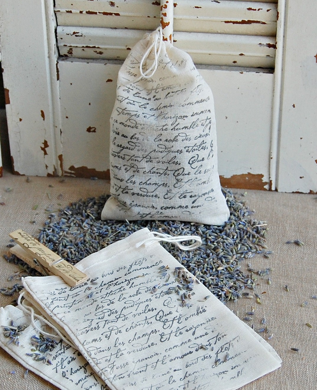 Stamped Muslin Bags / French Script /  Wedding Shower Favor  Set of 10