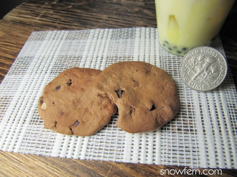 Miniature Cookie - Chocolate Chip Cookies SET A -1/3 Scale for BJD, SD, American Girl, Resin Dolls etc