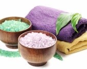 Bath Salts - Gift Sets -  Total 16 oz. - Eucalyptus Spearmint 8 oz. - Lavender 8 oz. - Essential Oils -  Aromatherapy - Bath And Beauty