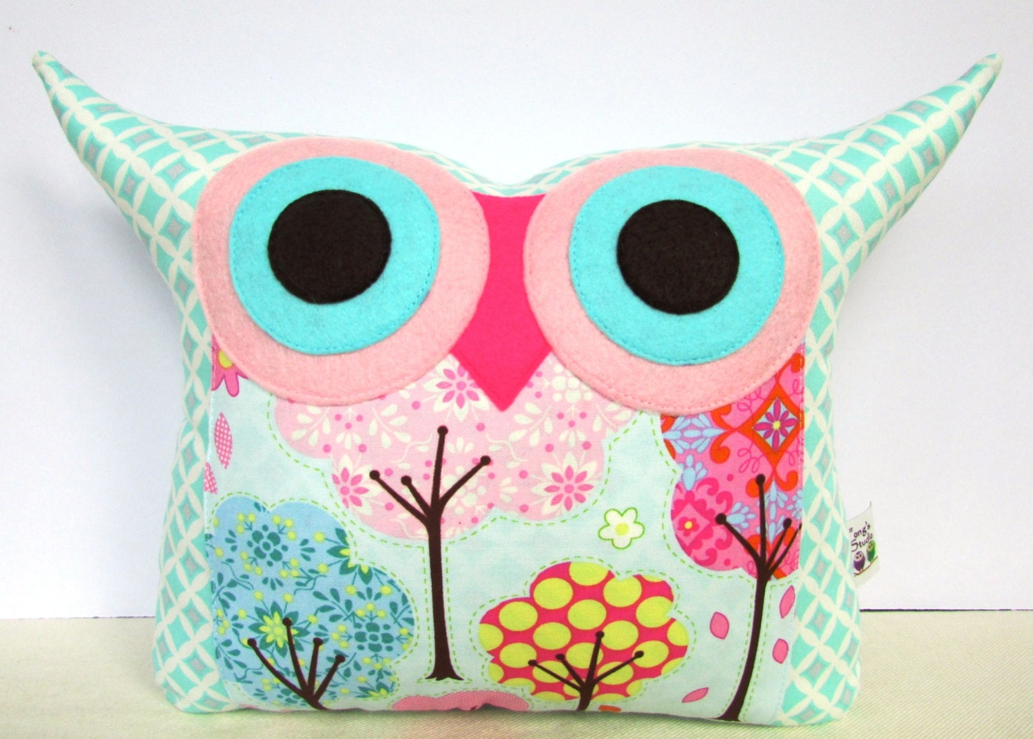 Aqua/Pink/Gift/kids and baby under 25/ Pink wishes tree Owl pillow/Ready to ship