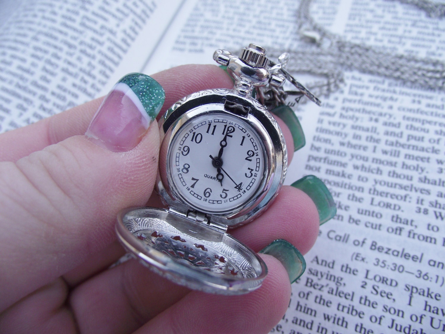 Mad Tea - Silver Version - Wonderland Vintage Style Pocket Watch Neckace