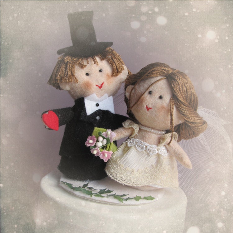 Personalized felt wedding cake topper - imagine your own custom bride and groom - customized ooak - Handmade in France