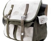 Trendy White Leather Messenger Bag // Upcycled by peace4you - Model anton-2085