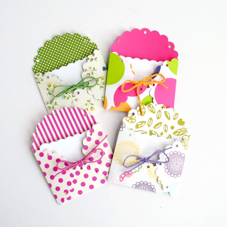 Scalloped ENVELOPES with SCALLOPED NOTECARDS - 4 count