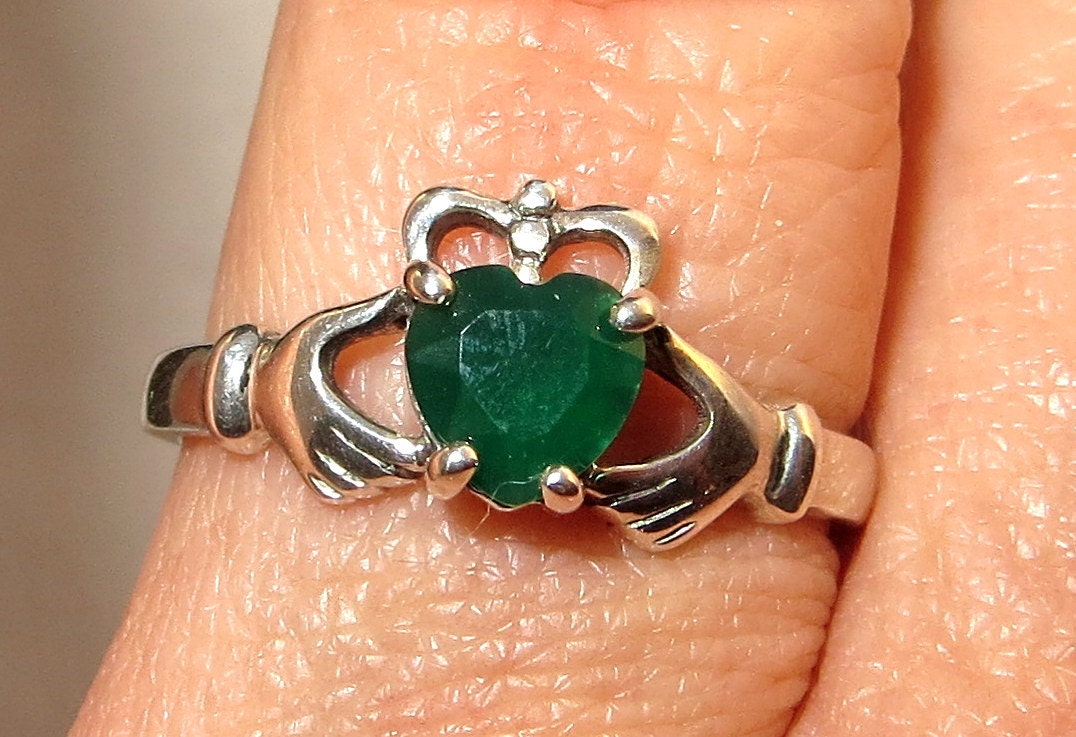 Emerald Sterling Silver Irish Claddagh Ring Size 9  Love Friendship Marriage Loyalty