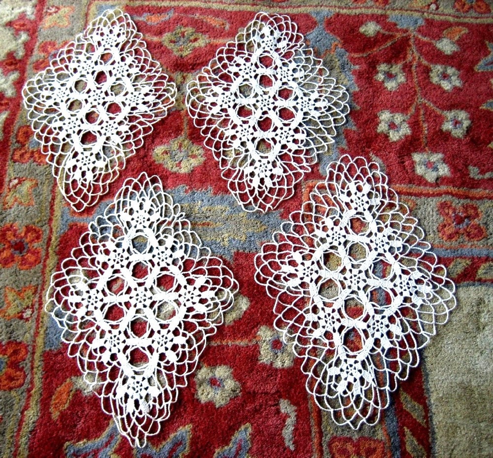 DOILY Runners CROCHETED LACE Cotton Crochet White Filet Scarf 4 Delicate Doilies