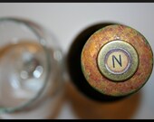 Green, Gold and Cranberry Crackle Wine Stopper