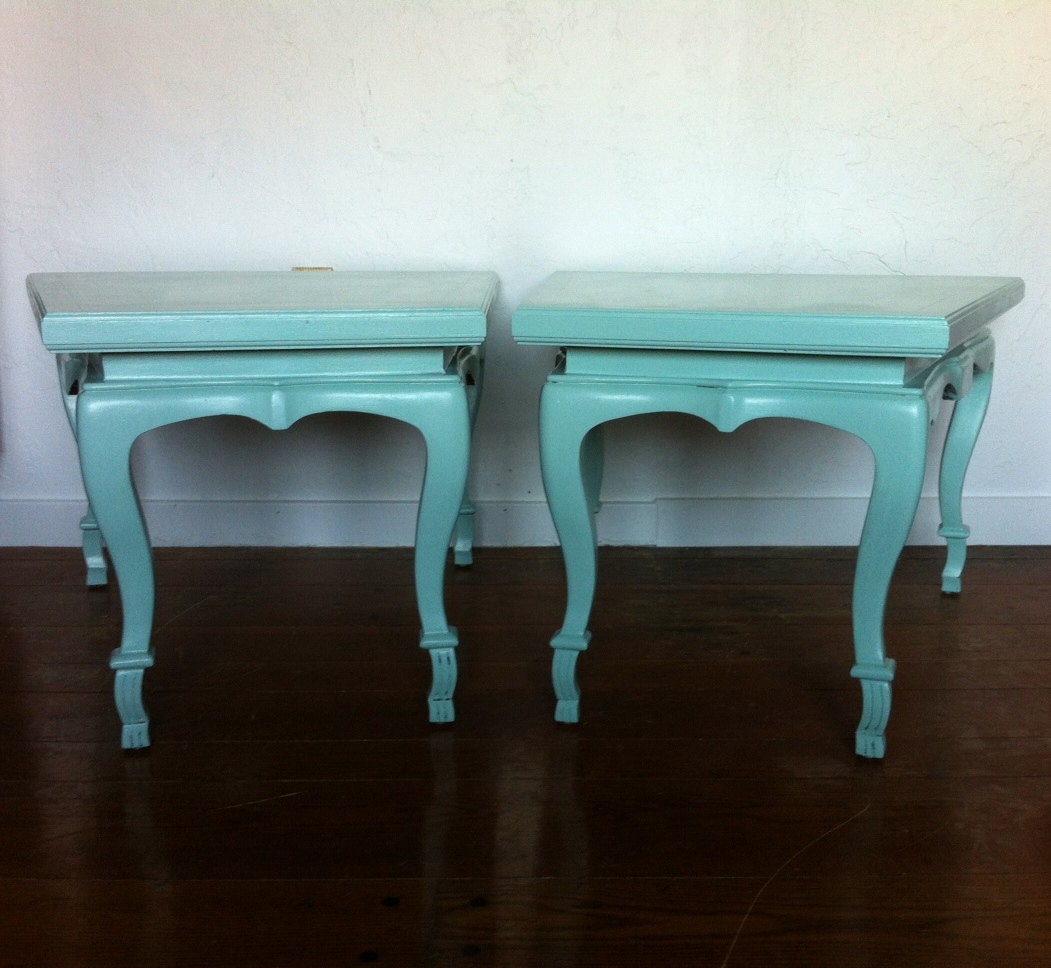 Pair of Vintage 1960s Triangular Side Tables in Gloss Aloe