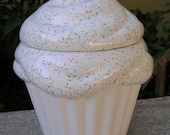 Creamy Sprinkles Cupcake Jar