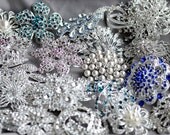 40 Rhinestone Brooch Rhinestone Button X LARGE Top Quality Embellishment Pearl Crystal Wedding Brooch Bouquet Set DIY Kit BR999