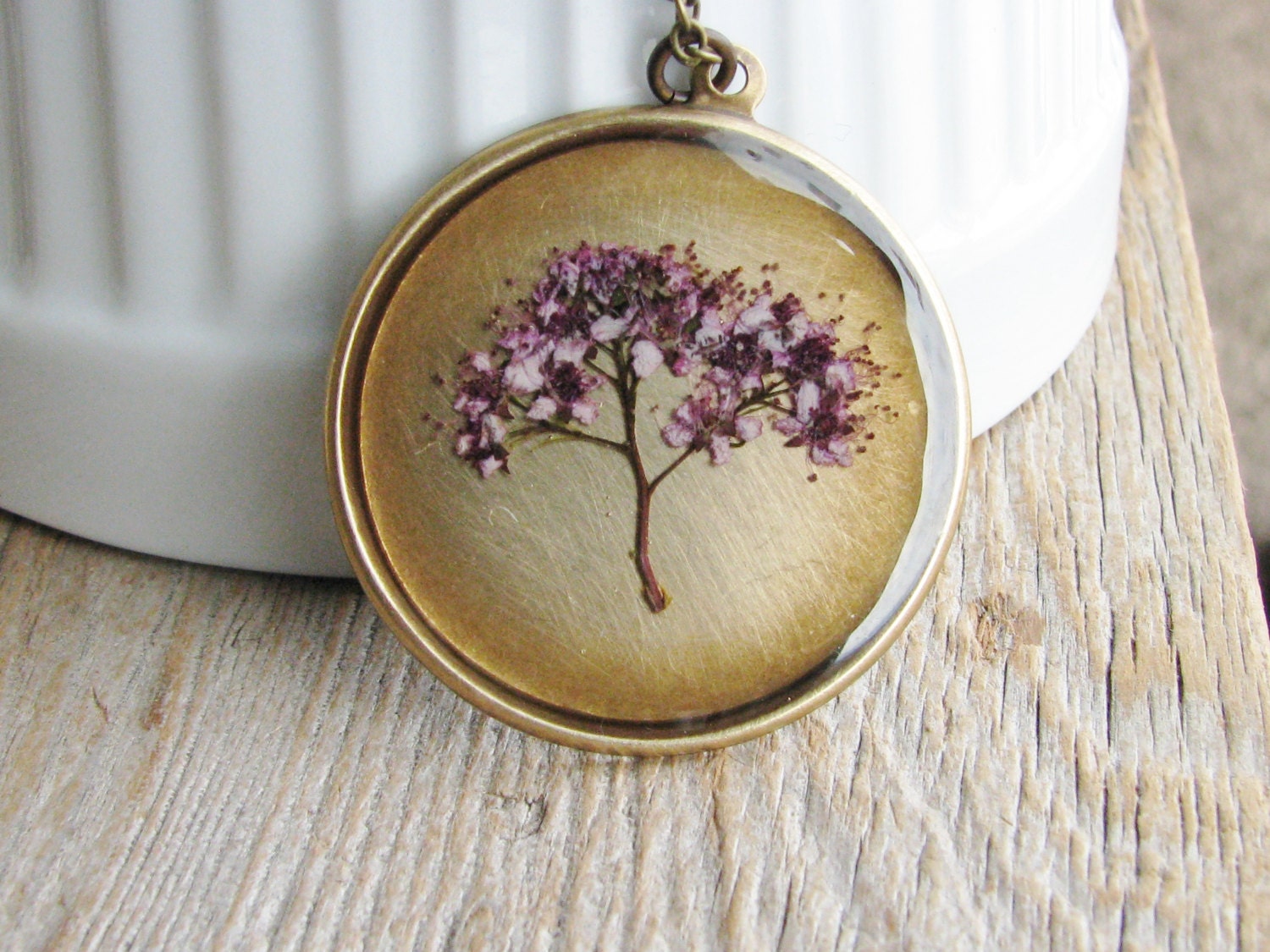 Dried Flower Necklace Botanical Necklace Spirea Plant Botanical Jewelry Pressed Flowers Resin Nature Inspired Gift Bridal Jewelry