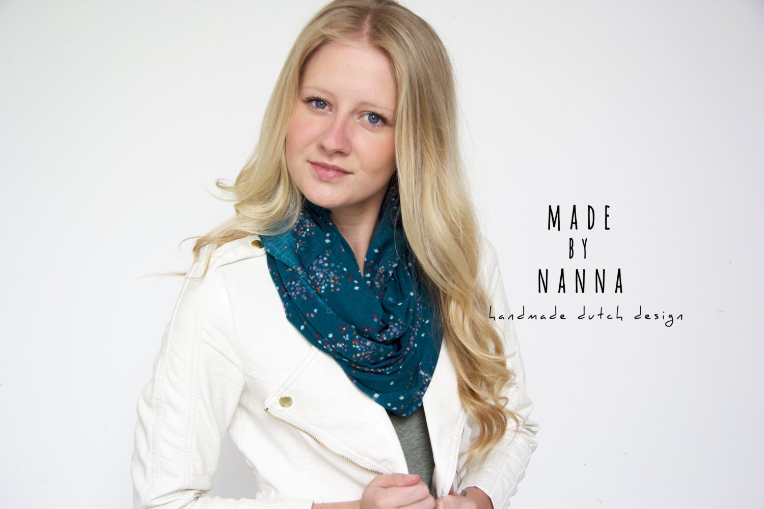 Green loop scarf