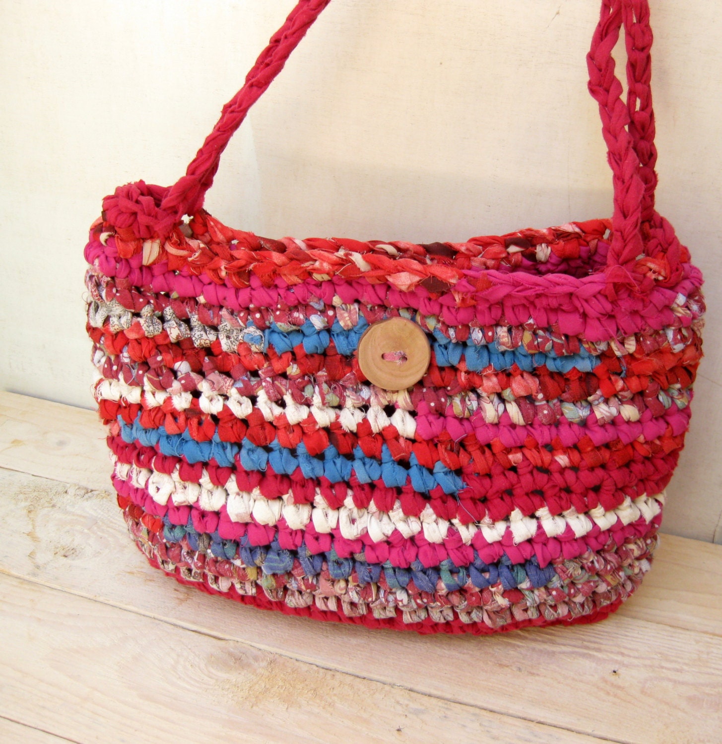 Large Rag Bag --- Fabric Crocheted Handbag --- Red Cream Blue --- Eco Friendly -- Tagt Team --- Spring