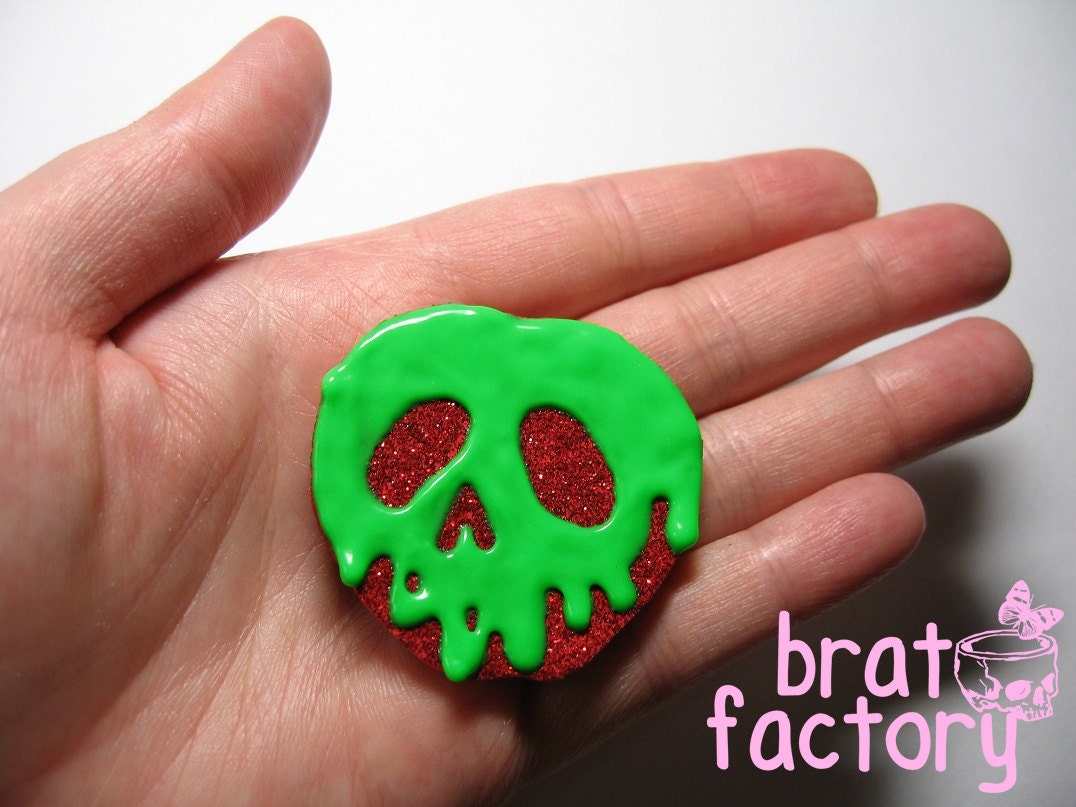 Poison Apple - Hair Clip OR Brooch