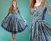Vintage Paisley Dress 50s Vintage Rick Rack Trim Full Skirt Day Dress / Long Sleeve Square Neckline Handkerchief Print Pleated Skirt S / M
