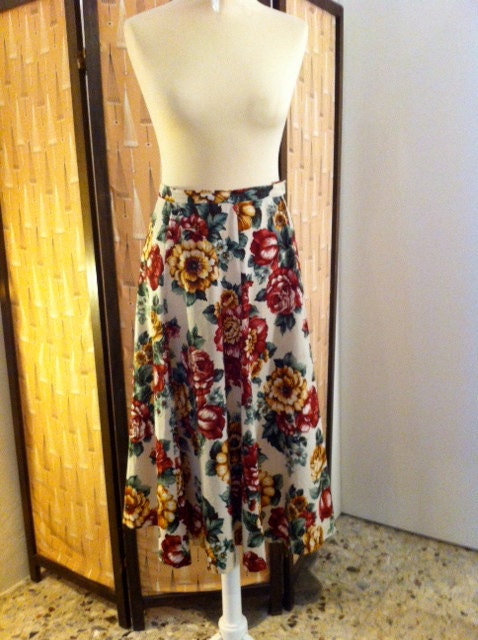 Gorgeous vintage flower circle summer skirt