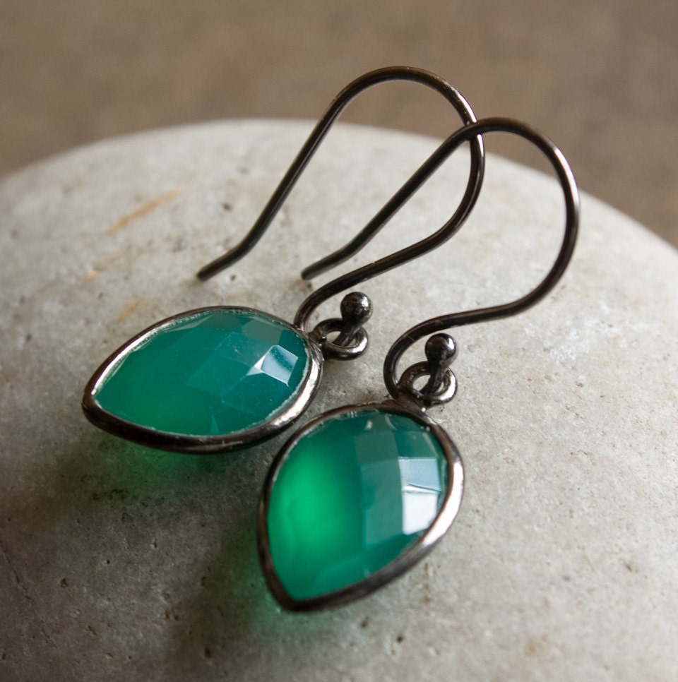 Black Rhodium Green Onyx Inverse Teardrop Earrings - May Birthstone - Emerald Green